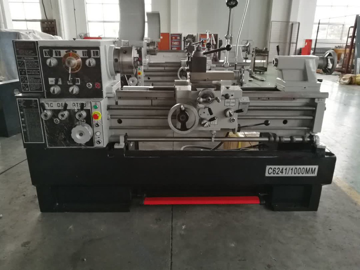 C6241×1000 lathe machine in workshop